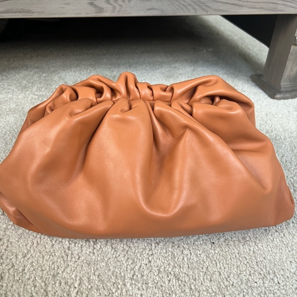 NEW Bottega Venetta Pouch, Size Small Clay Color - Picture 5 of 6